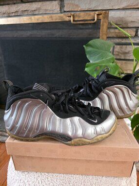 Foamposite One silver and black. Men size 11